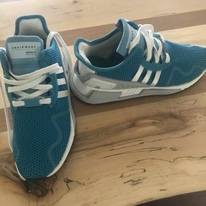 Women’s Adidas athletic shoes